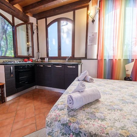סטרומבולי B&B Il Giardino Segreto מראה חיצוני תמונה